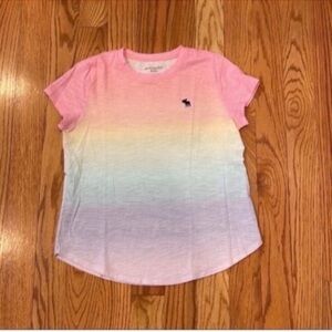 NWOT Girl's Abercrombie Kids Short Sleeve
Ombre Tee- Size 15/16